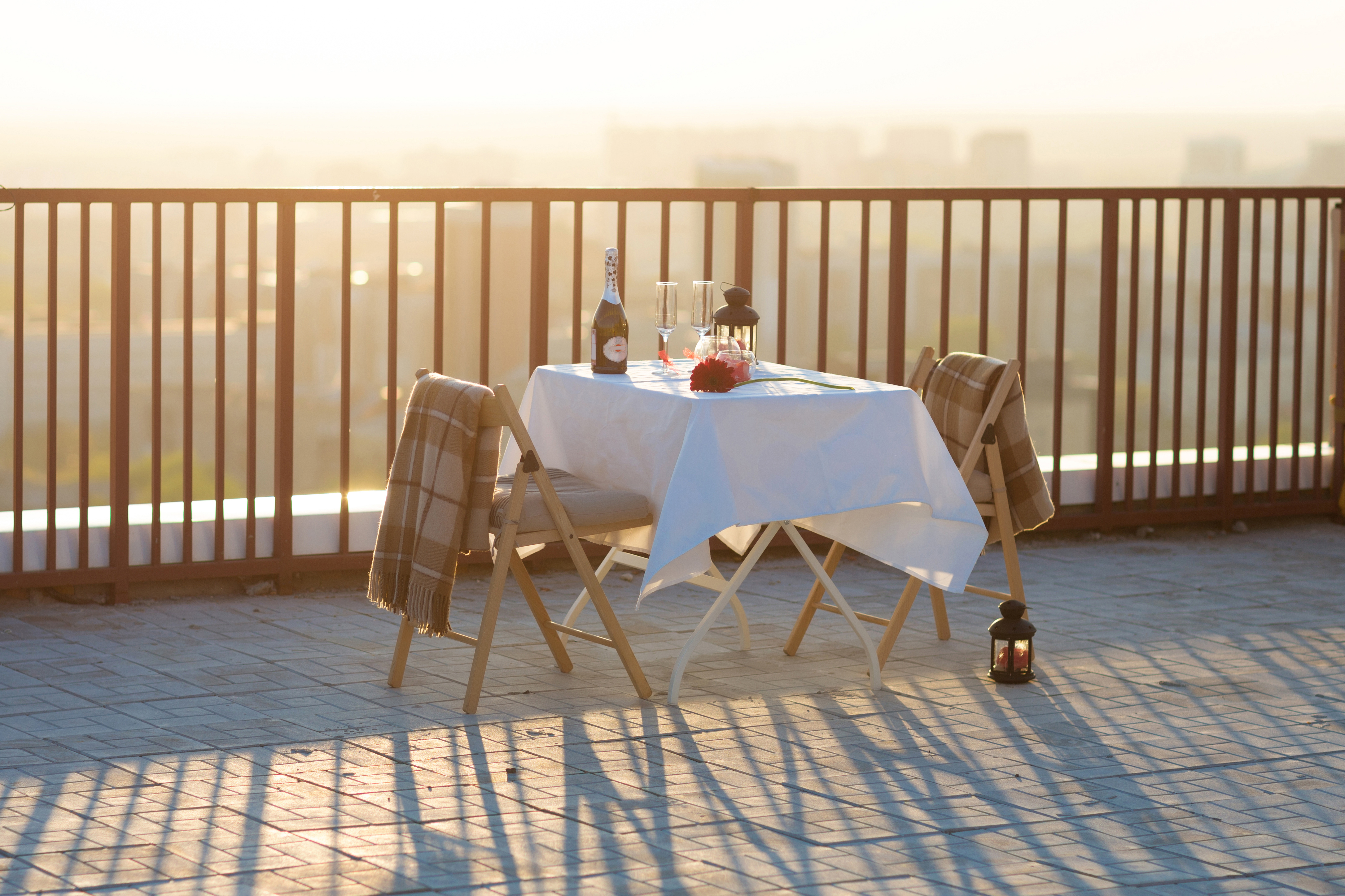 Cena romántica | Fuente: Shutterstock