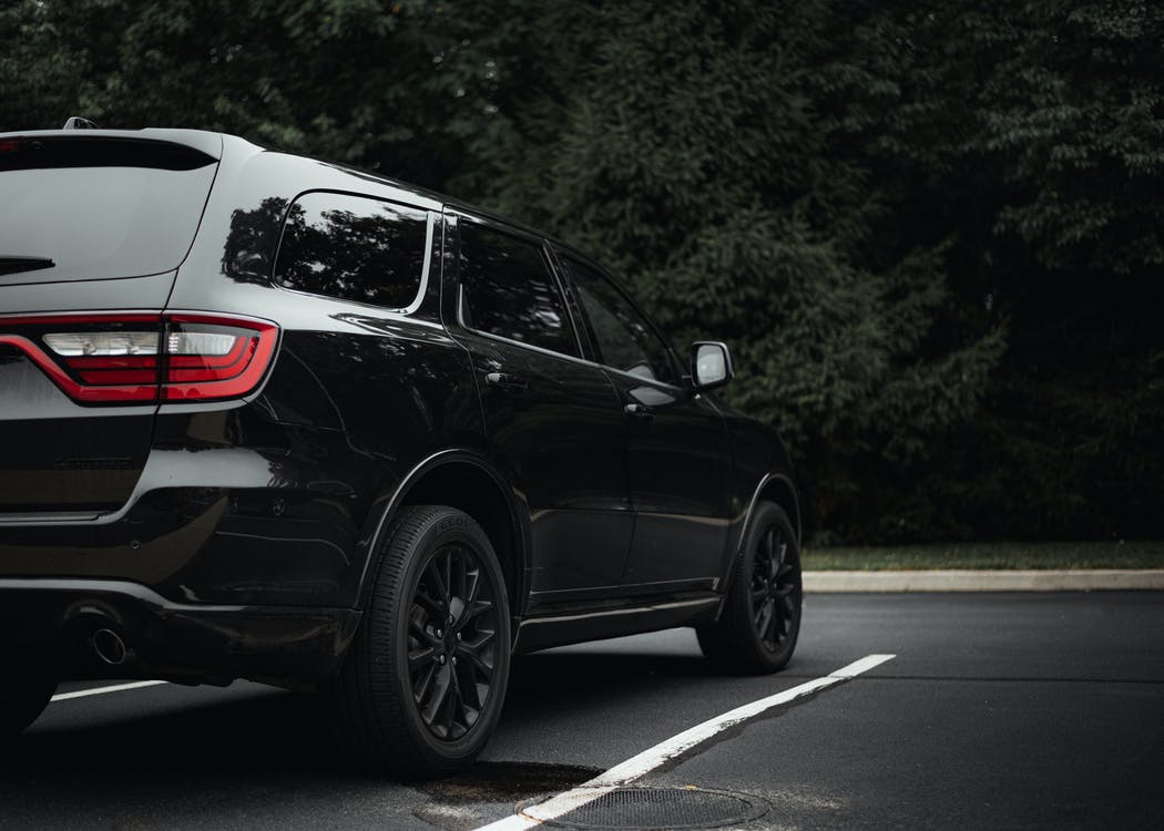 They arrived at the school, and he directed her towards the parking lot. | Source: Pexels