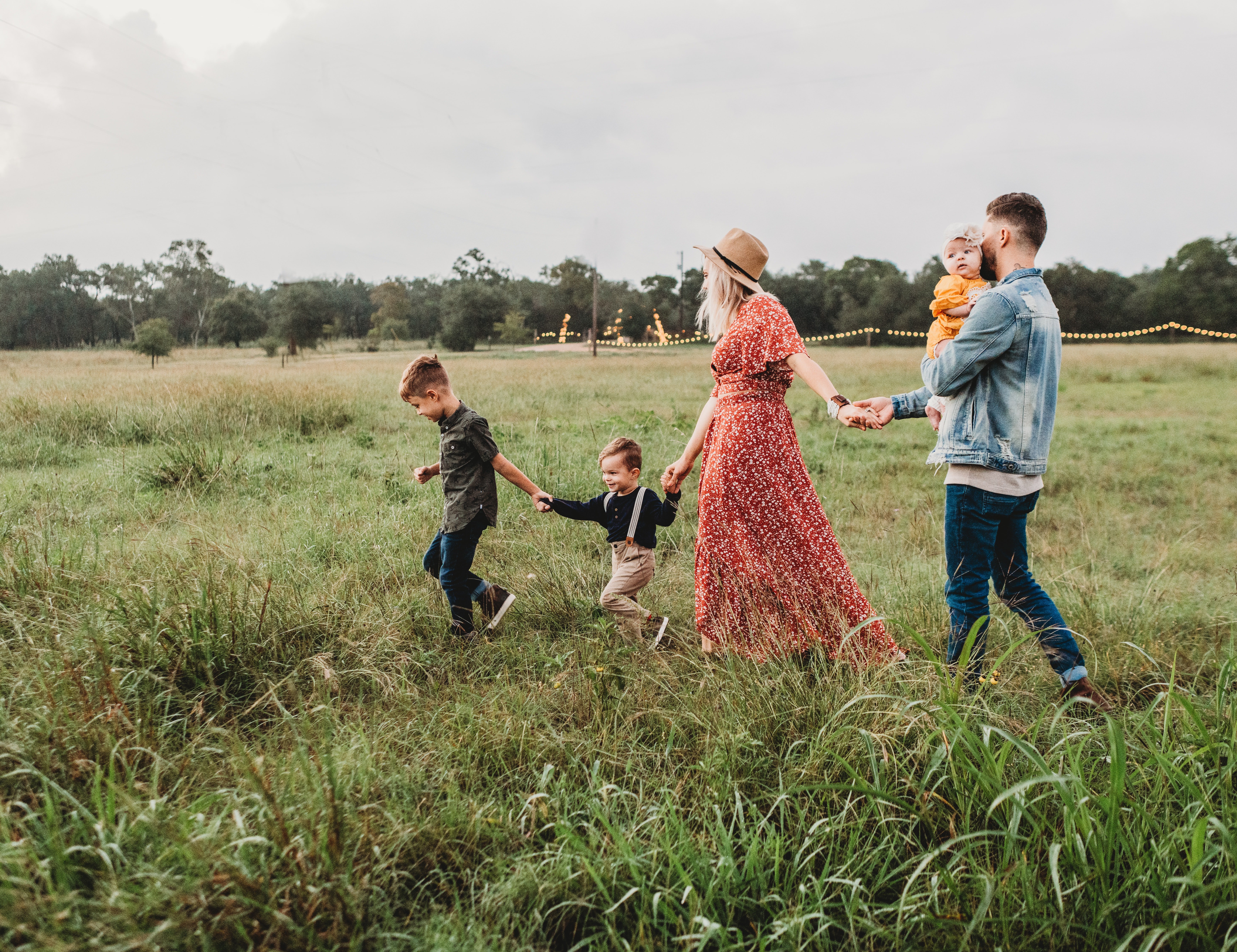 Evan finally had the happy family he dreamed of. | Source: Unsplash