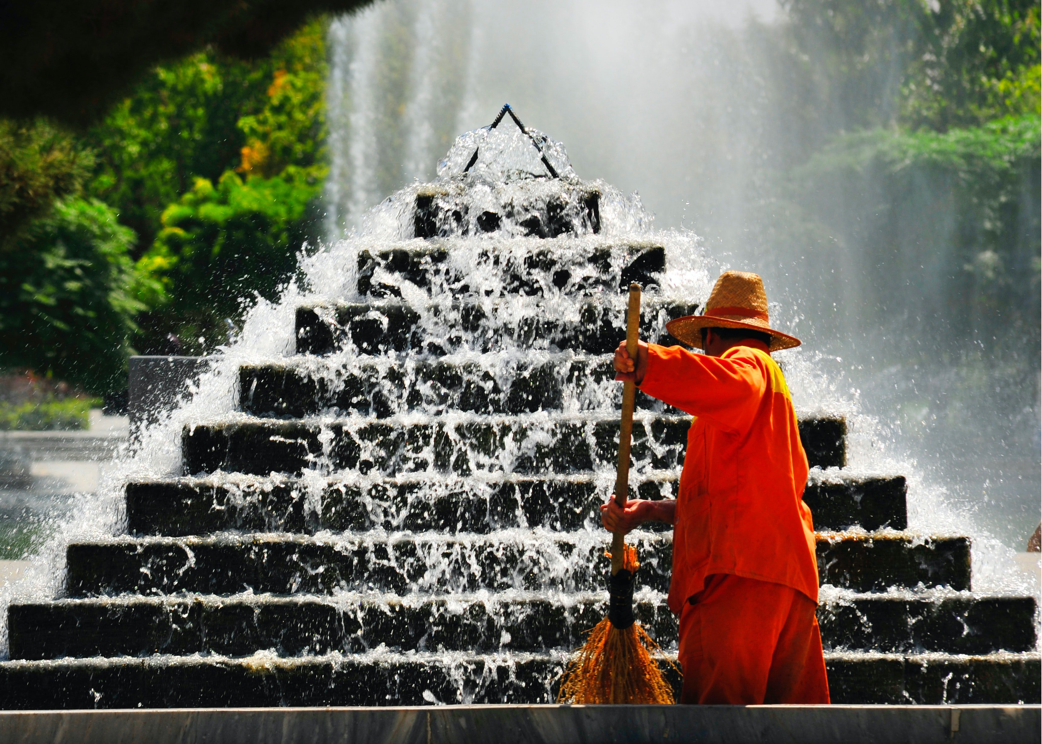 Andrew worked as a sweeper at a store. | Source: Unsplash