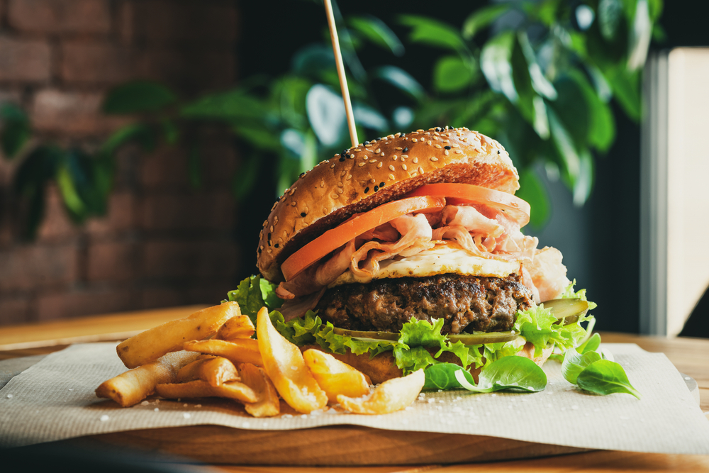 Burger | Shutterstock
