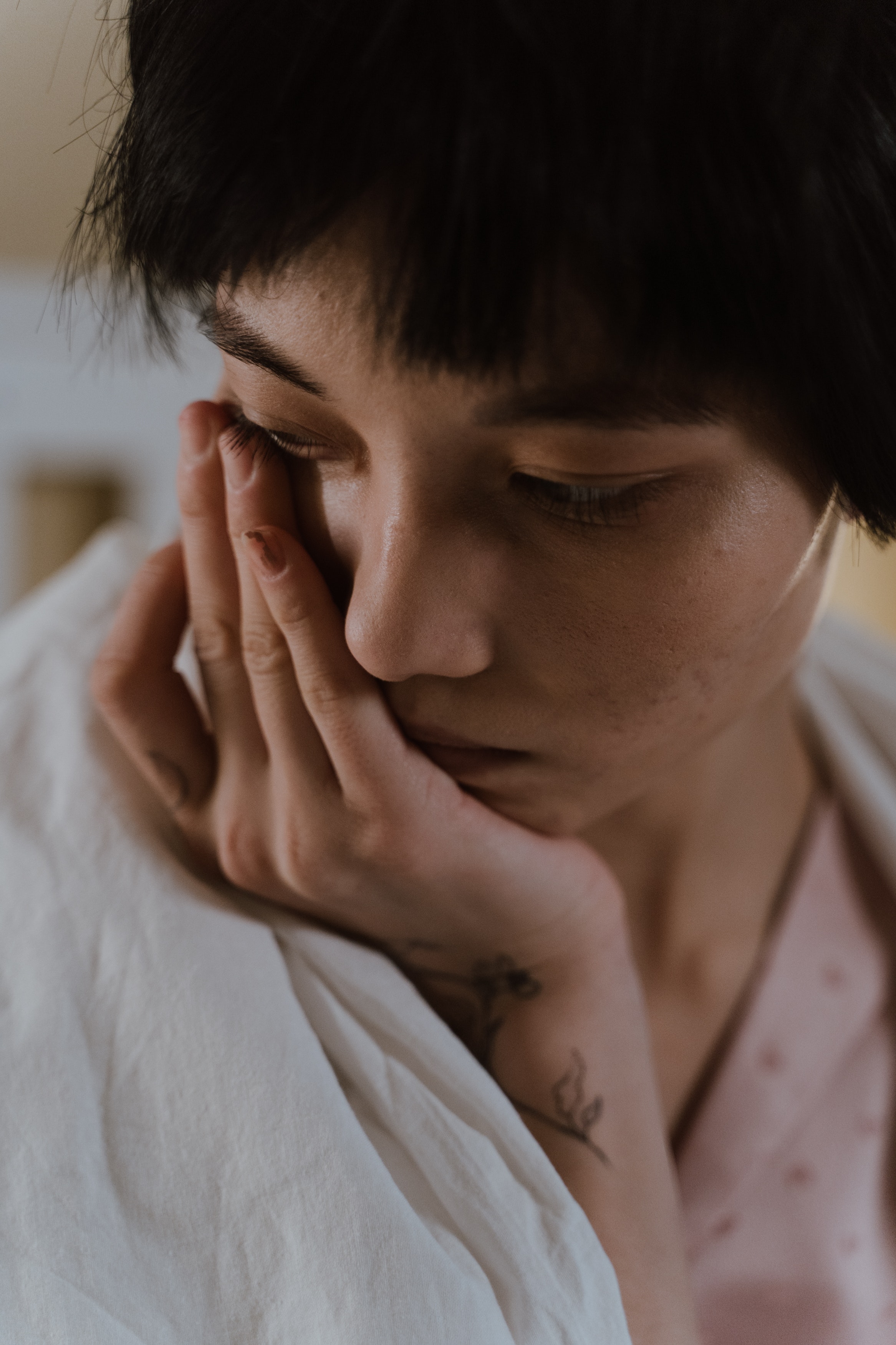 A sad woman. | Source: Pexels