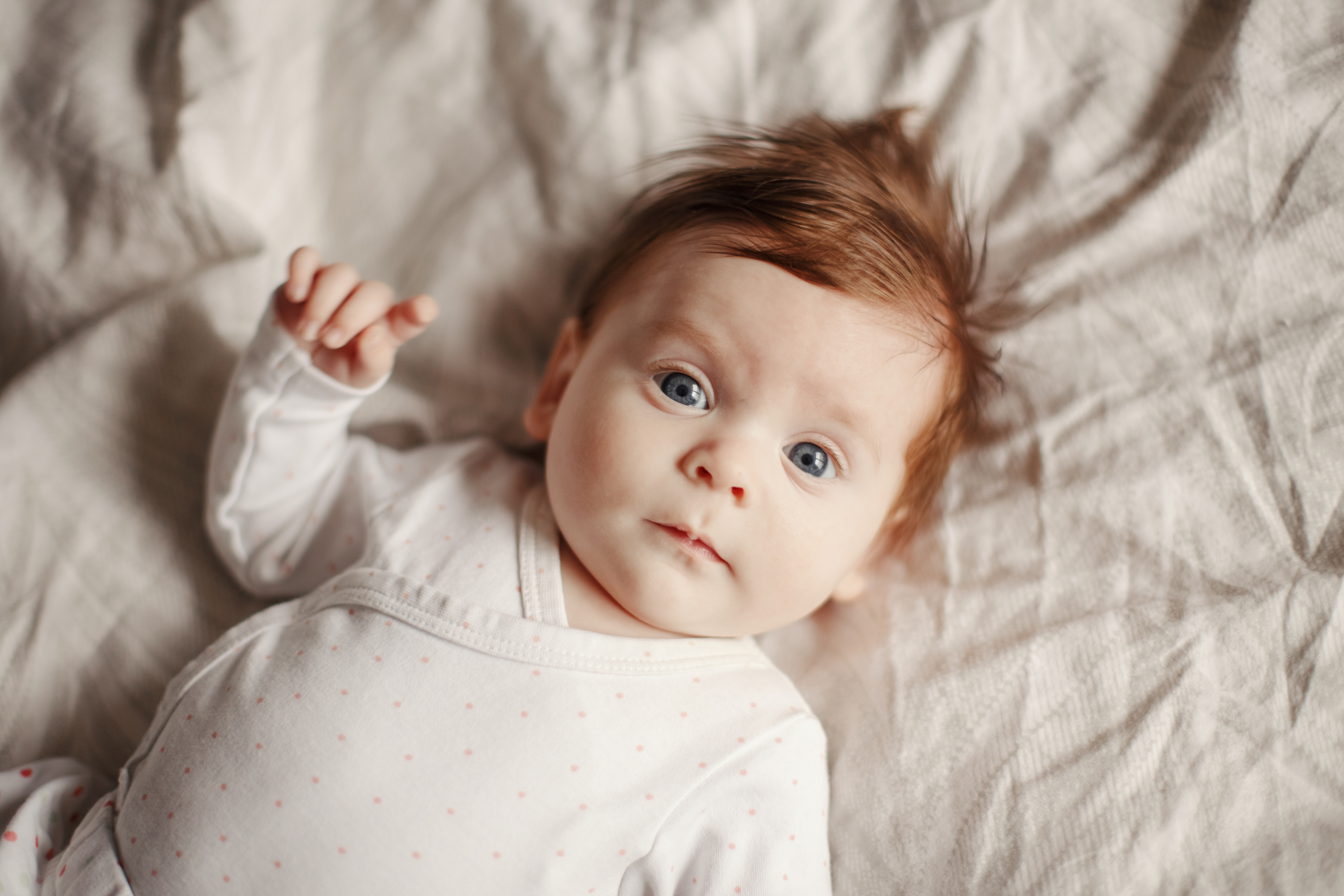 Niño recién nacido pelirrojo | Fuente: Shutterstock
