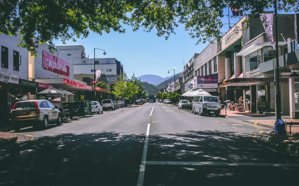 Jane moved to another town away from her mother and son. | Photo: Pexels