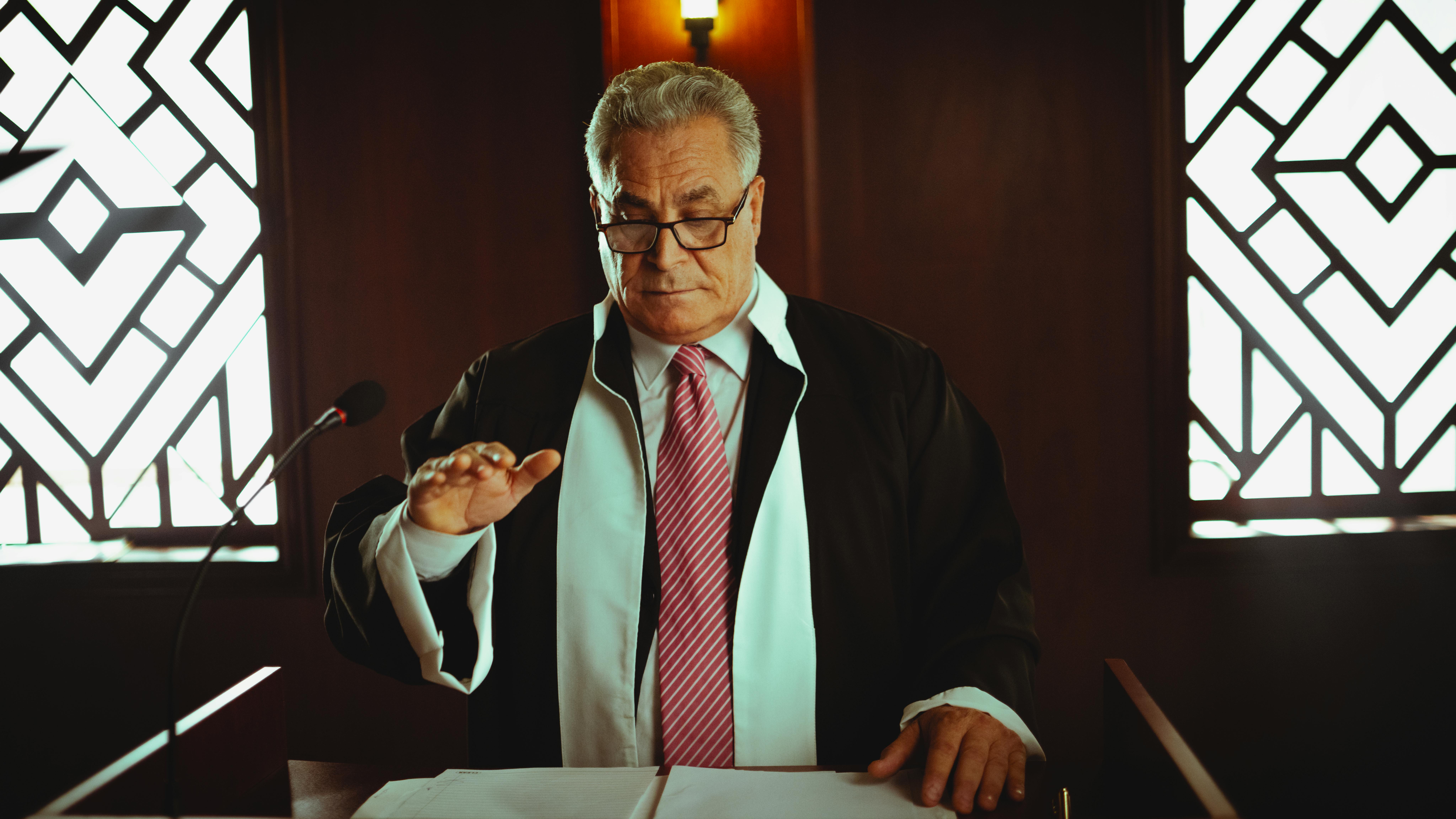 Sędzia w sądzie | Źródło: Pexels