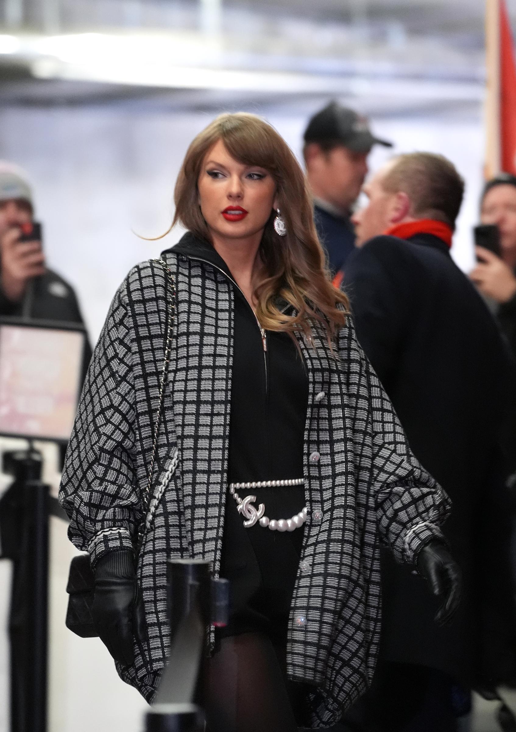 Taylor Swift arrives prior to the AFC Divisional Playoff game between the Houston Texans and Kansas City Chiefs on January 18, 2025, in Kansas City, Missouri | Source: Getty Images