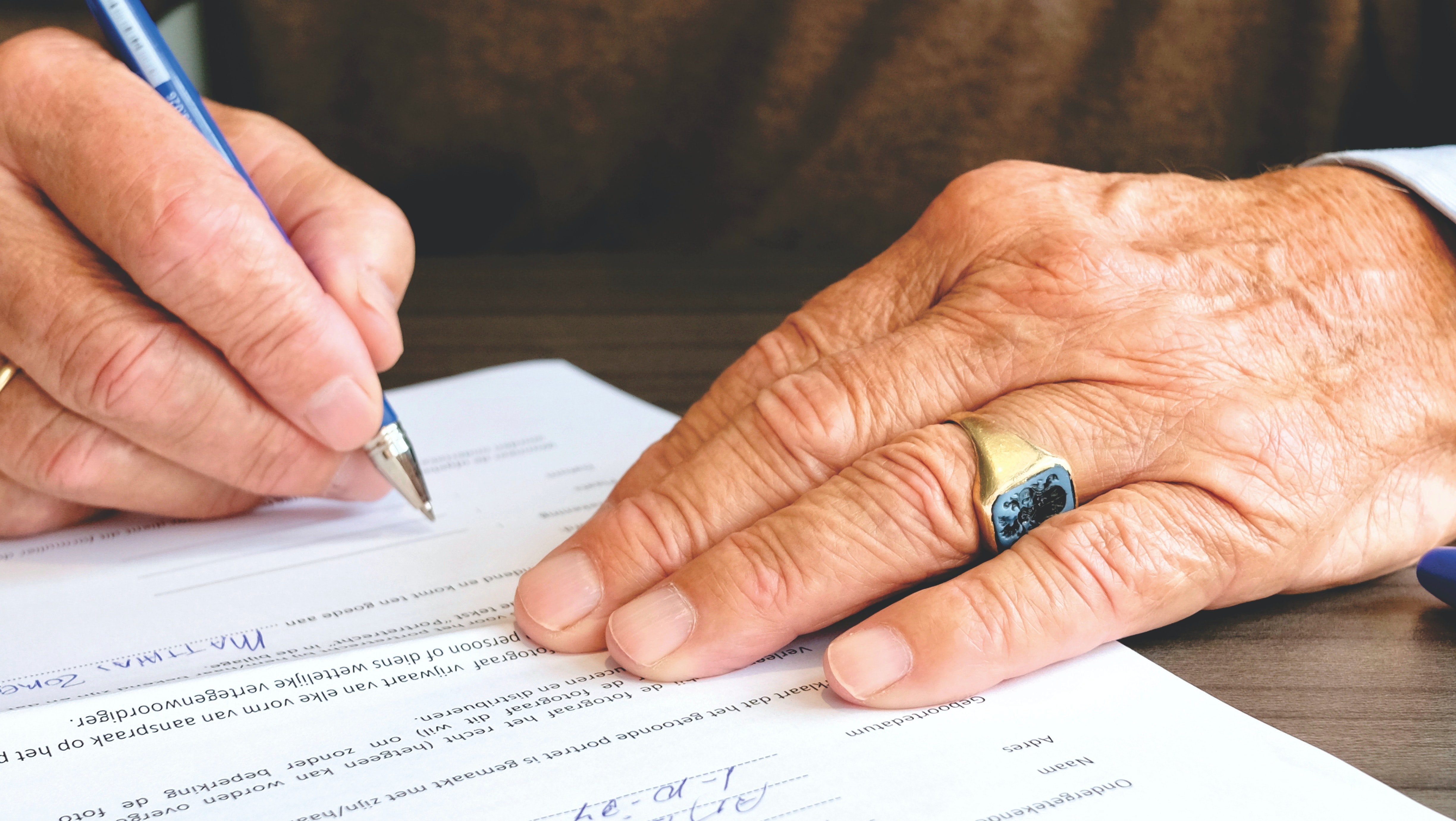 The old lady deposited some money into the bank where Bruce worked. | Source: Pexels